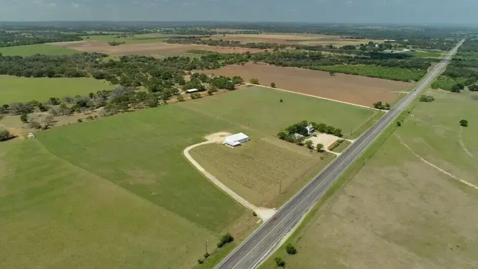 11157 US 290, Hye, TX à vendre - Photo de l’immeuble – Image 3 sur 37
