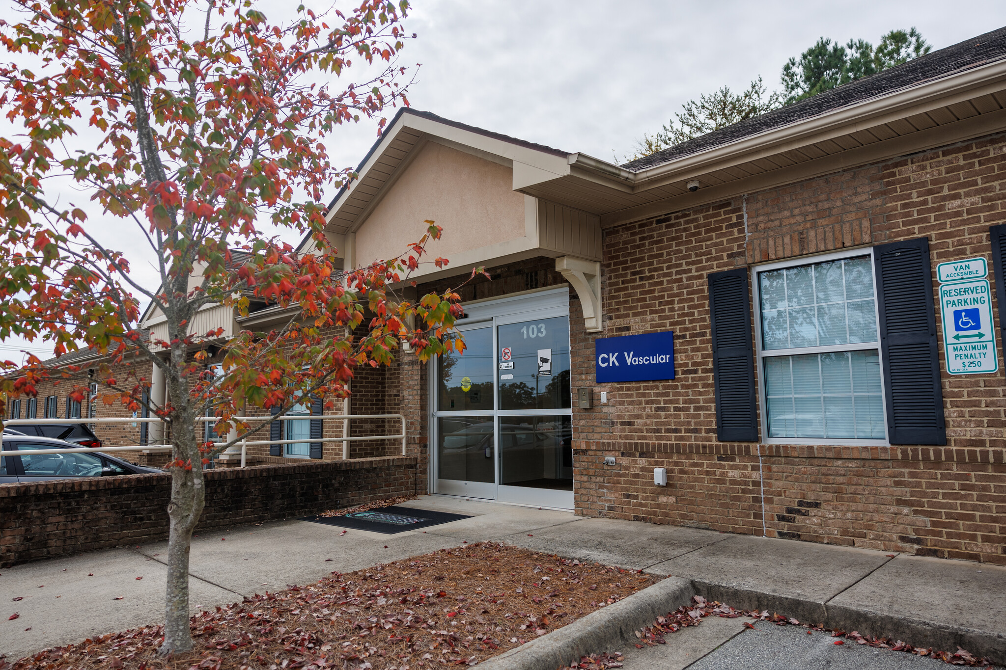 1305 Lees Chapel Rd, Greensboro, NC à vendre Photo principale– Image 1 sur 7