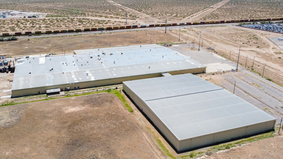 8000 Ashley Rd, El Paso, TX à louer - Photo de l’immeuble – Image 2 sur 11