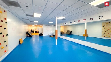 360 Via Las Brisas, Newbury Park, CA à louer Photo intérieure– Image 1 sur 3