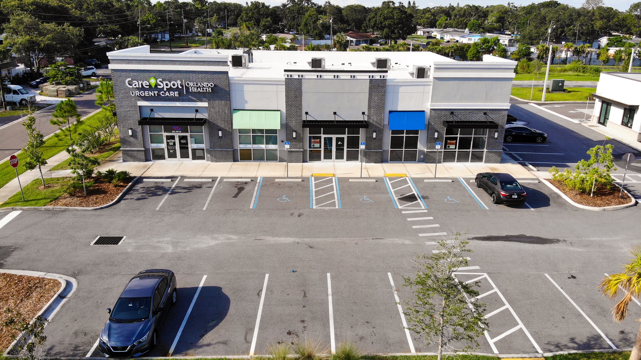 4895 E Bay Dr, Clearwater, FL à vendre Photo principale– Image 1 sur 8
