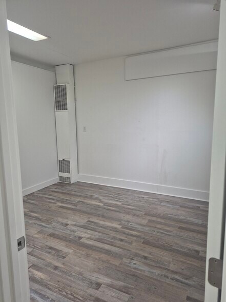 1235 Cross St SE, Salem, OR à louer - Photo de l’immeuble – Image 3 sur 11