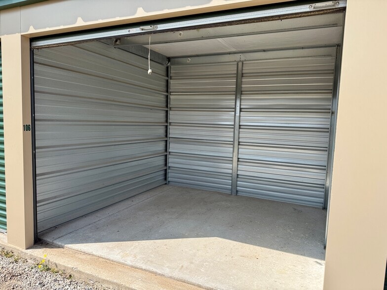 5450 W Shelby Rd, Shelby, MI à vendre - Photo intérieure – Image 3 sur 36