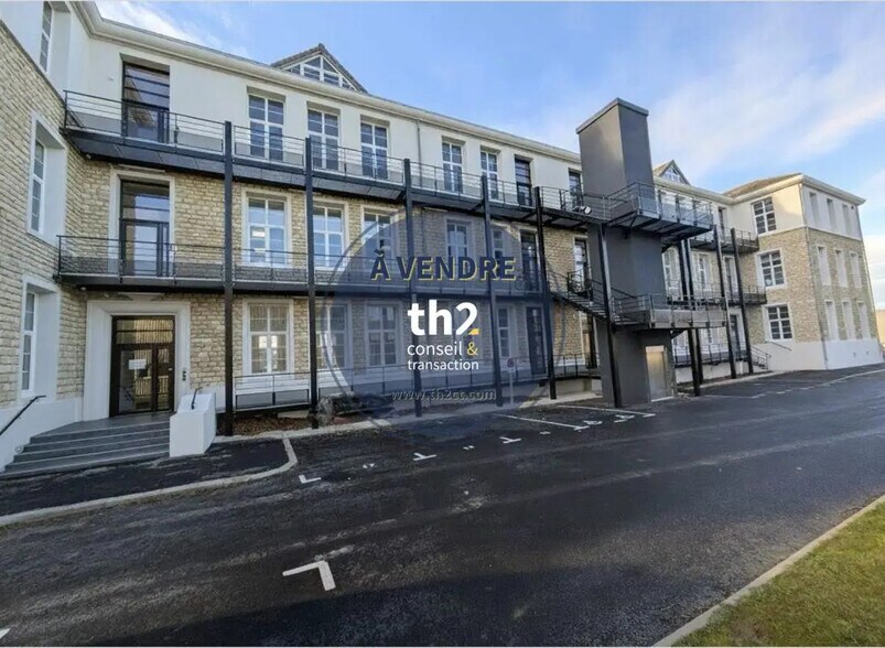 Bureau dans Bretteville-sur-Odon à louer - Photo de l’immeuble – Image 1 sur 1