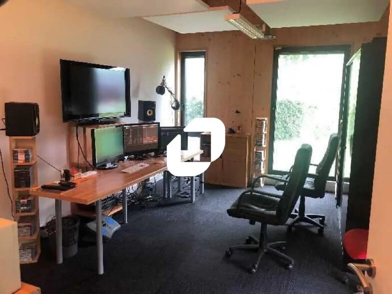 Bureau dans Wambrechies à louer - Photo de l’immeuble – Image 3 sur 5