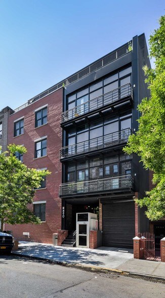 390 S 2nd St, Brooklyn, NY à vendre - Photo principale – Image 1 sur 13