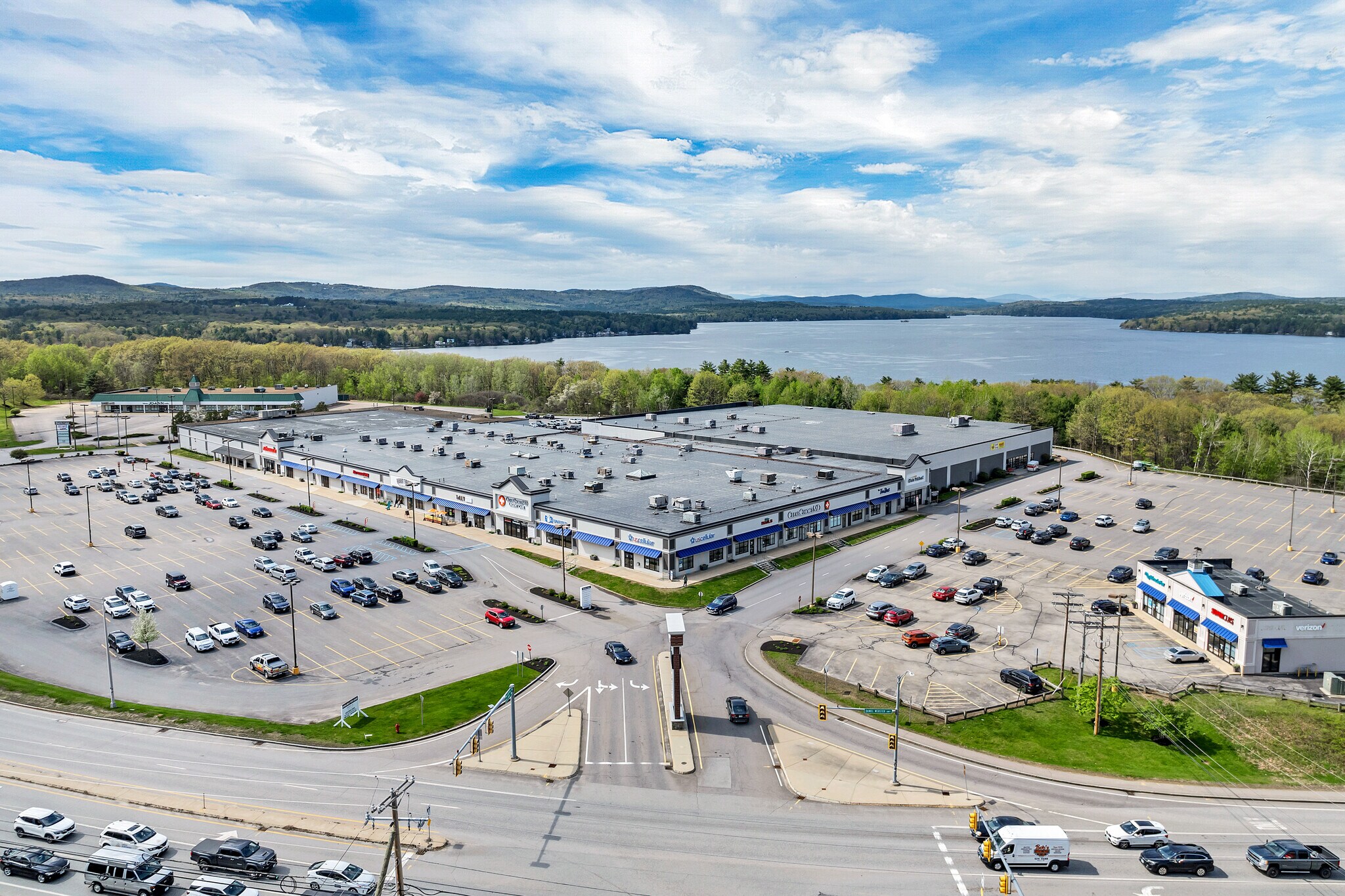 94-96 Daniel Webster Hwy, Belmont, NH à louer Aérien– Image 1 sur 10