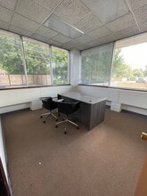 1515 N Harlem Ave, Oak Park, IL à louer Photo intérieure– Image 1 sur 5