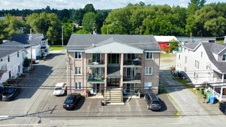 Plus de détails pour 500 Rue Saint-Janvier, Weedon, QC - Logement à vendre