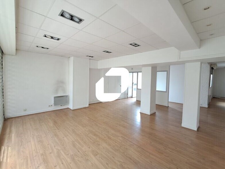 Bureau dans Asnières-sur-Seine à louer - Photo intérieure – Image 2 sur 11