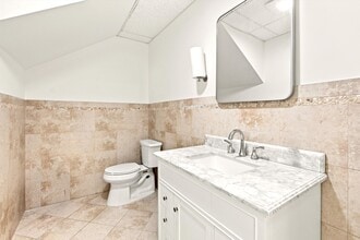 2721 NW 19th St, Pompano Beach, FL à louer Photo de l’immeuble– Image 2 sur 12