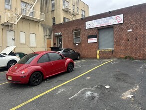 382-388 Bloomfield Ave, Bloomfield, NJ à louer Photo de l’immeuble– Image 1 sur 4