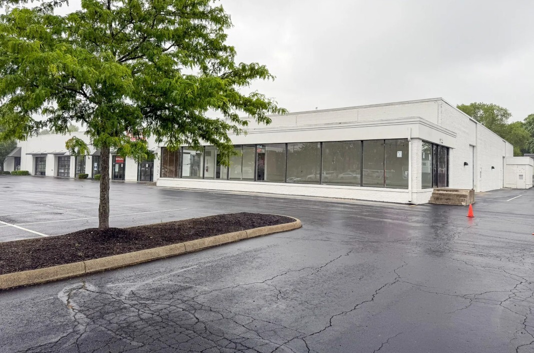 5055 E Main St, Columbus, OH à louer Photo de l’immeuble– Image 1 sur 1