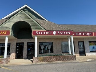Plus de détails pour 55 Sound Ave, Mattituck, NY - Local commercial à louer