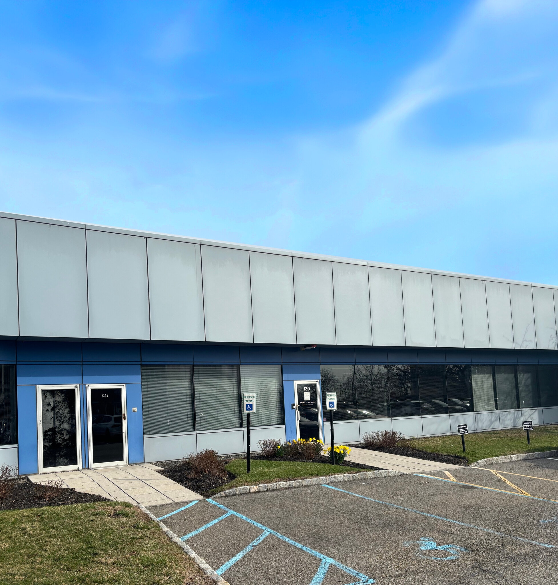 200 Corporate Blvd S, Yonkers, NY à louer Photo intérieure– Image 1 sur 2