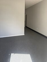 5889 S Williamson Blvd, Port Orange, FL à louer Photo intérieure– Image 2 sur 7