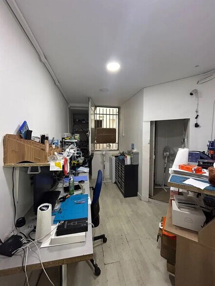 Local commercial dans Paris à louer - Photo intérieure – Image 2 sur 3