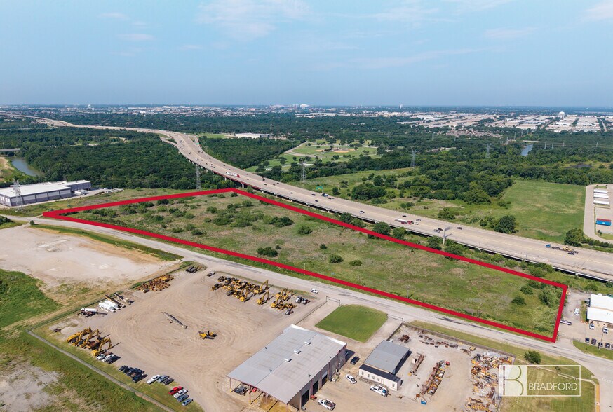 2651 Hardrock Rd, Grand Prairie, TX à louer - Photo de l’immeuble – Image 1 sur 7