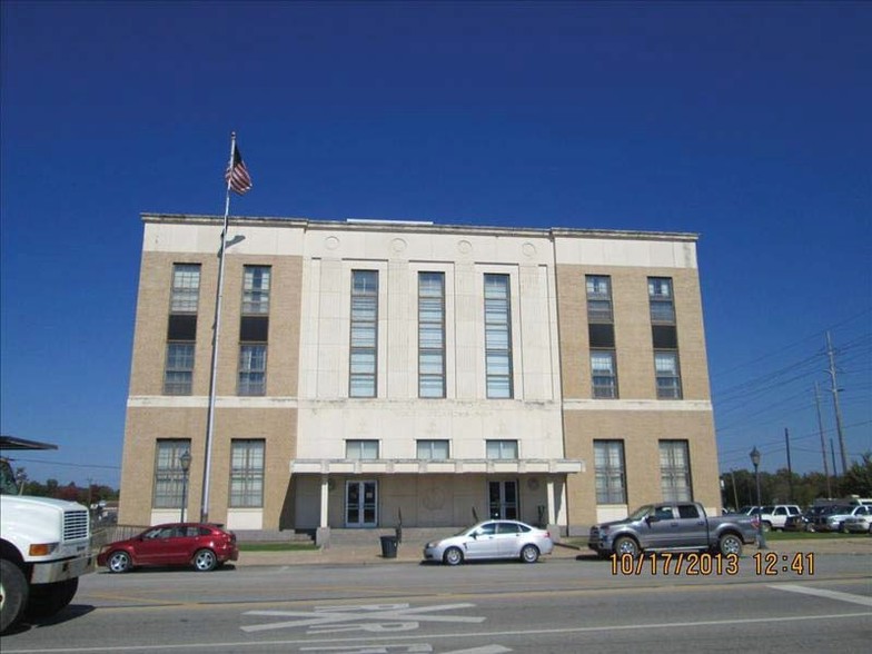 120 E Illinois Ave, Vinita, OK à louer - Photo de l’immeuble – Image 2 sur 2