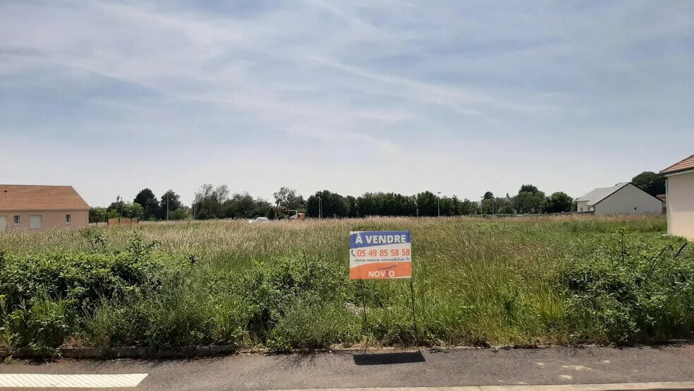 Terrain dans Châtellerault à vendre - Photo de l’immeuble – Image 2 sur 3