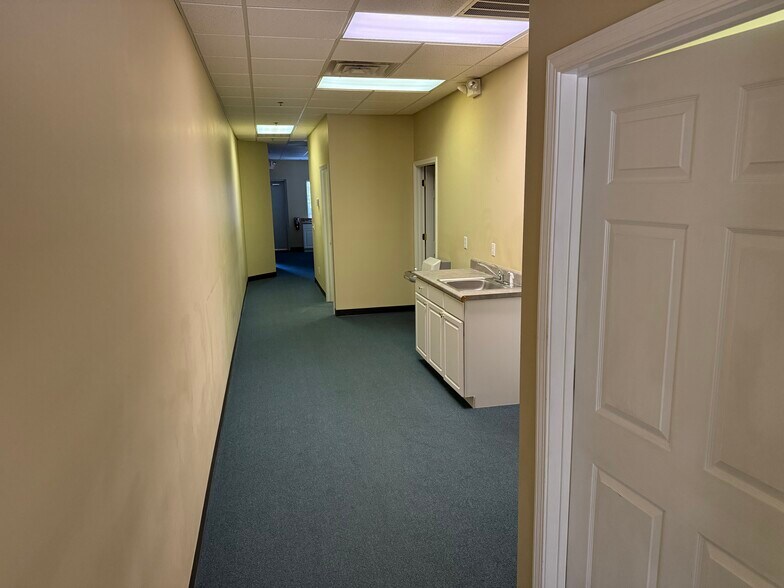 319 Garlington Rd, Greenville, SC à louer - Photo intérieure – Image 2 sur 5