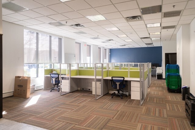 100 Triangle Blvd, Carlstadt, NJ à louer - Photo intérieure – Image 2 sur 7
