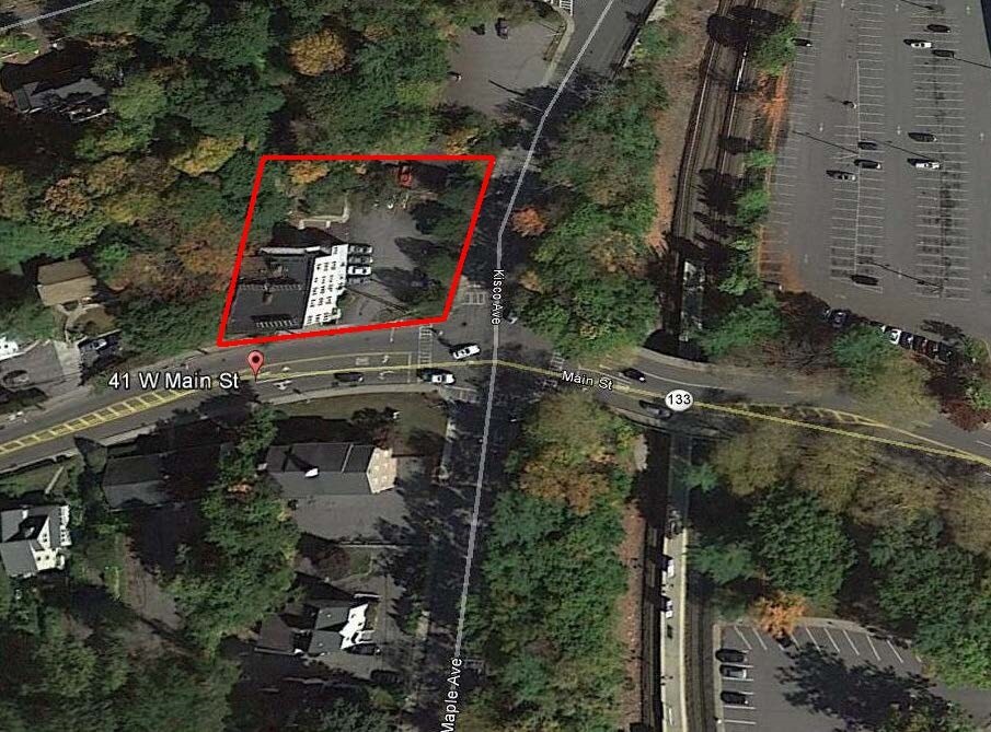 37 W Main St, Mount Kisco, NY à louer Aérien– Image 1 sur 2