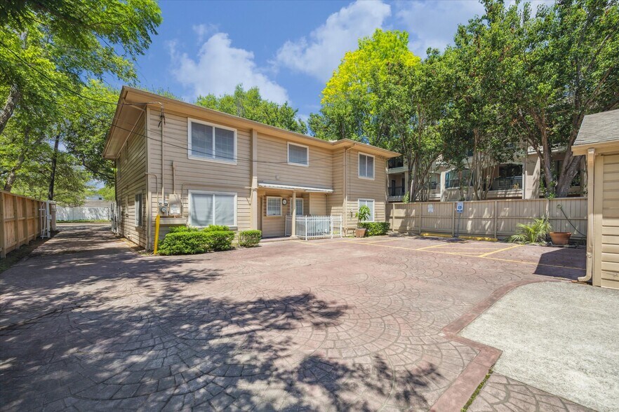 5135 Edloe St, Houston, TX à vendre - Photo de l’immeuble – Image 3 sur 28