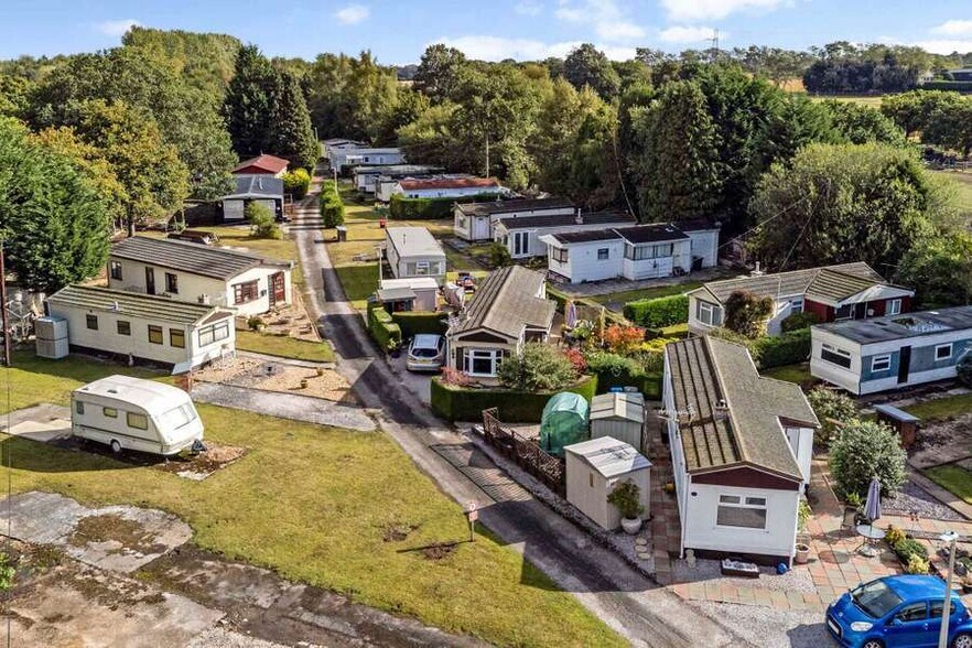 Moore Ln, Warrington à vendre - Photo de l’immeuble – Image 2 sur 3