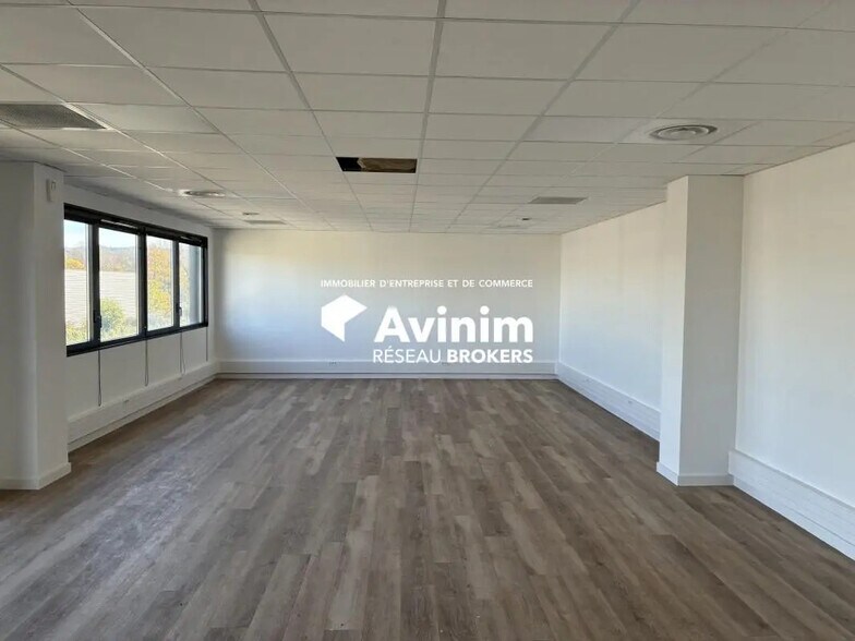 Bureau dans Manosque à louer - Photo intérieure – Image 3 sur 8