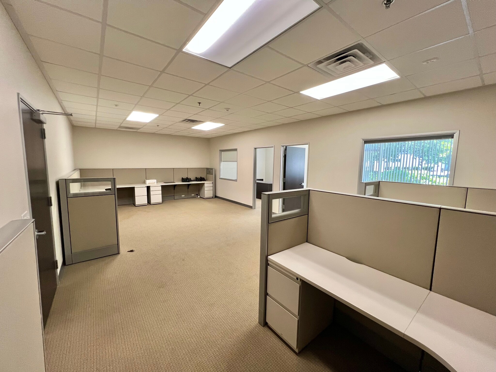 25106 Avenue Tibbitts, Valencia, CA à vendre Photo intérieure– Image 1 sur 6