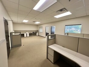 25106 Avenue Tibbitts, Valencia, CA à vendre Photo intérieure– Image 1 sur 6