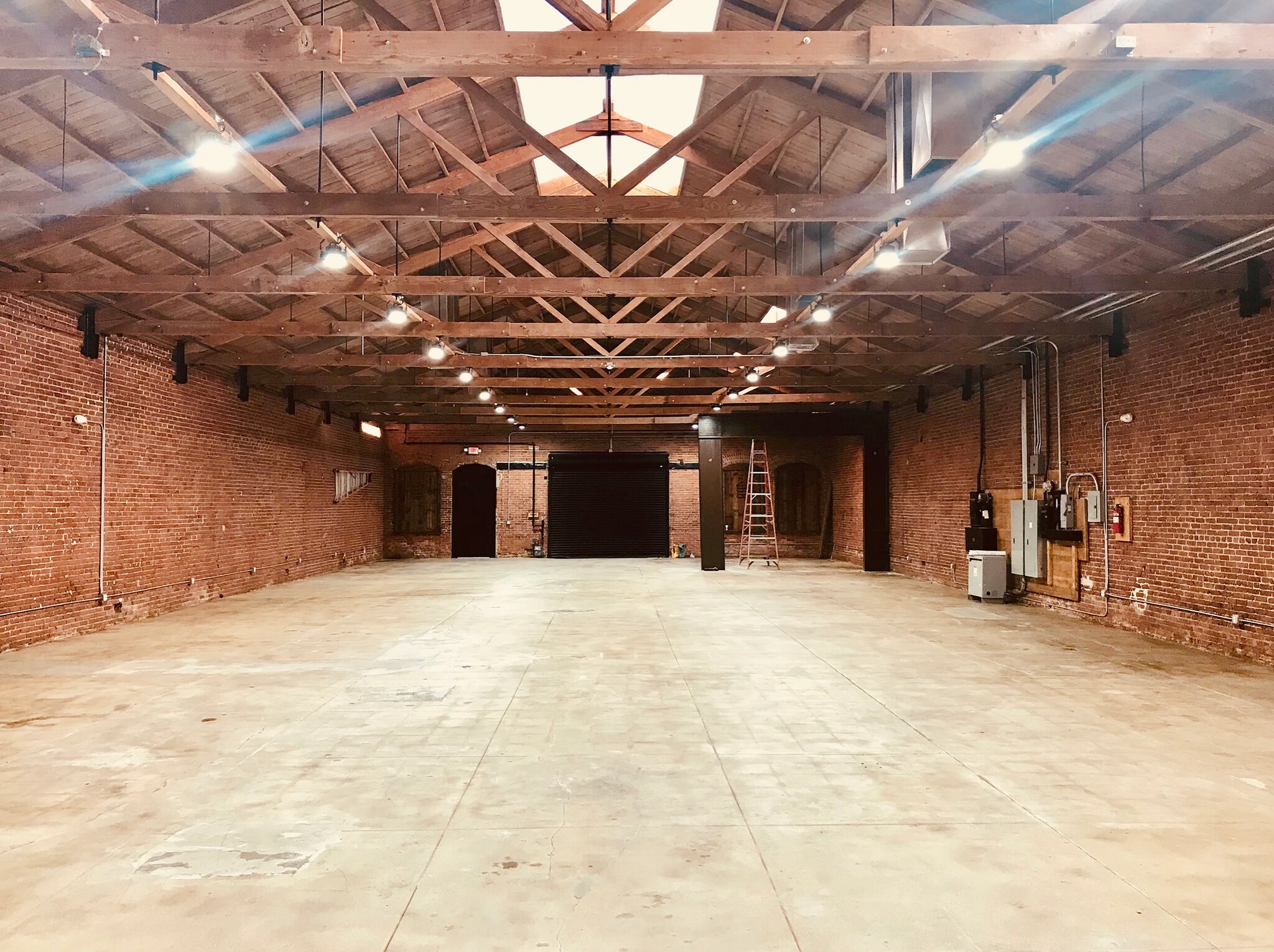 1228 S Flower St, Los Angeles, CA à louer Photo intérieure– Image 1 sur 22