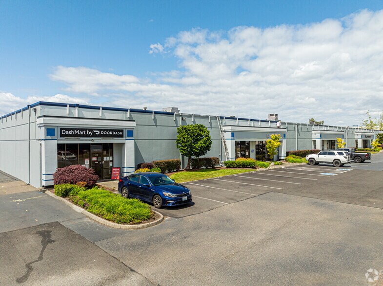 1017-1045 Andover Park E, Tukwila, WA à louer - Photo de l’immeuble – Image 2 sur 6