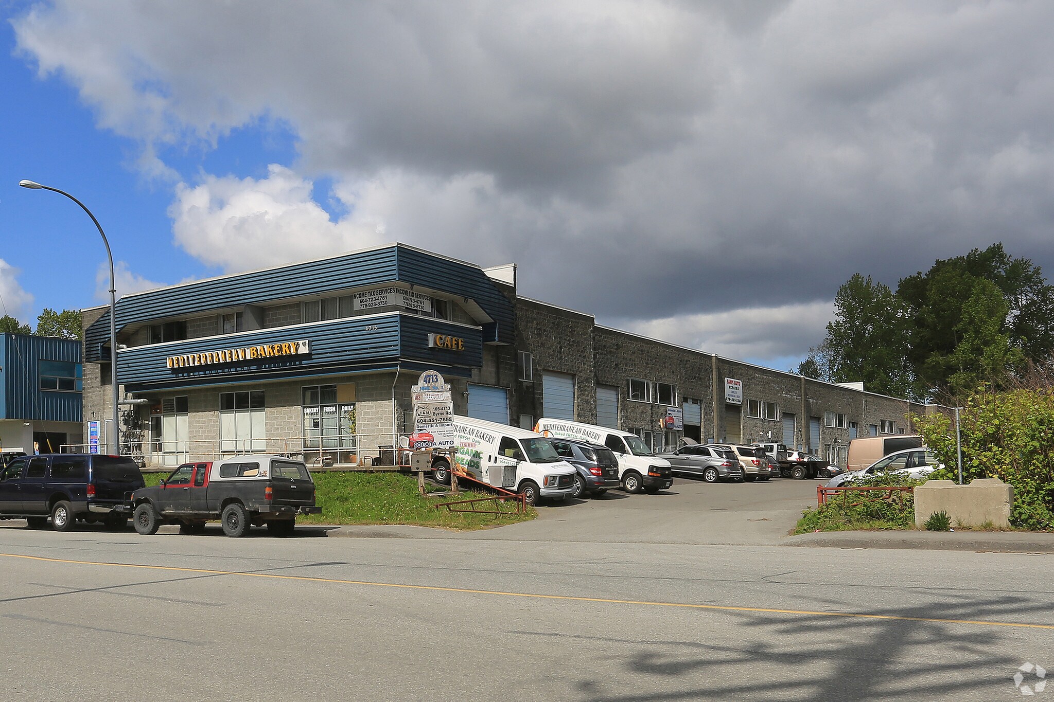 4713 Byrne Rd, Burnaby, BC à vendre Photo principale– Image 1 sur 7