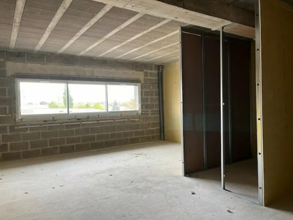 Bureau dans Theix-Noyalo à louer Photo intérieure– Image 1 sur 3