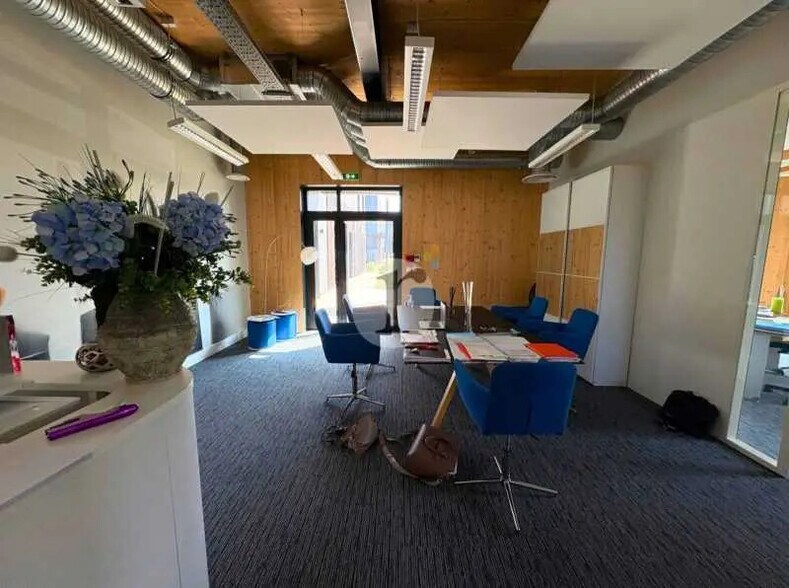 Bureau dans Wambrechies à vendre - Photo de l’immeuble – Image 3 sur 6