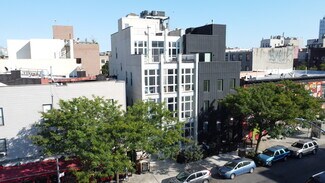 Plus de détails pour 161 Roebling St, Brooklyn, NY - Logement à vendre