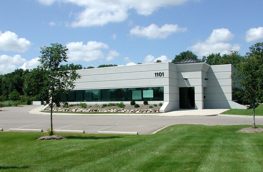 1101 Technology Dr, Ann Arbor, MI à louer - Photo de l’immeuble – Image 2 sur 2