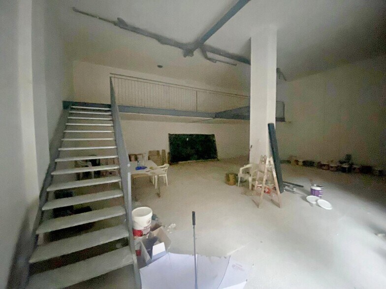 Local commercial dans València à vendre - Photo intérieure – Image 2 sur 4