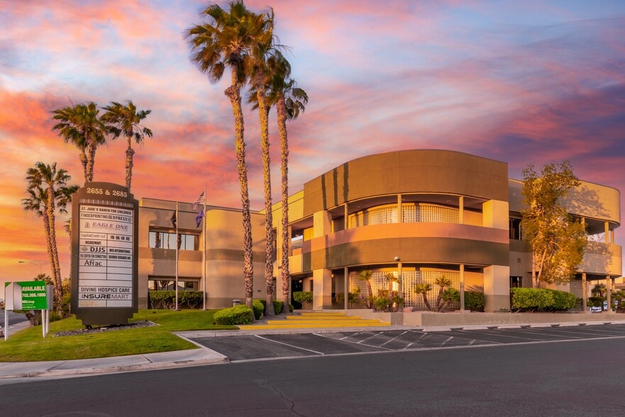 2685 S Rainbow Blvd, Las Vegas, NV à vendre - Photo de l’immeuble – Image 1 sur 4