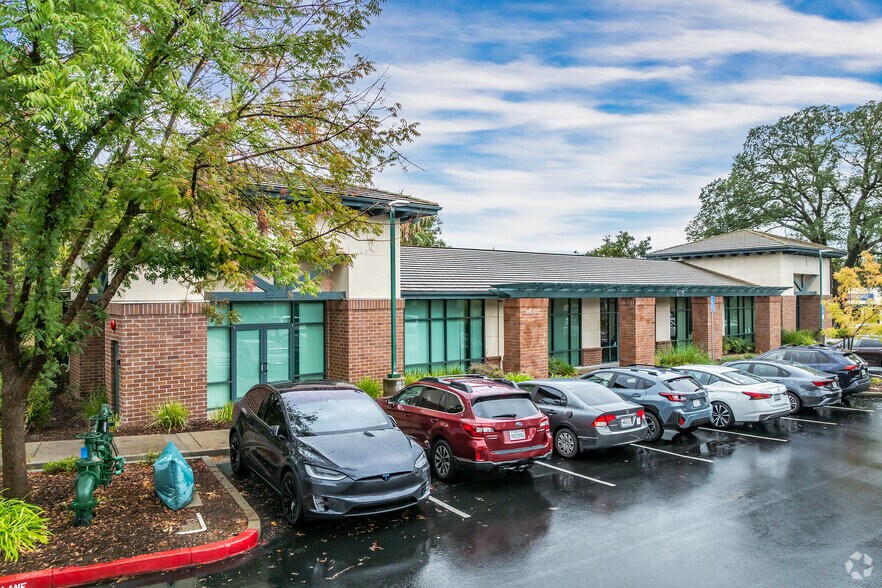 8775 Sierra College Blvd, Granite Bay, CA à vendre - Photo de l’immeuble – Image 2 sur 3