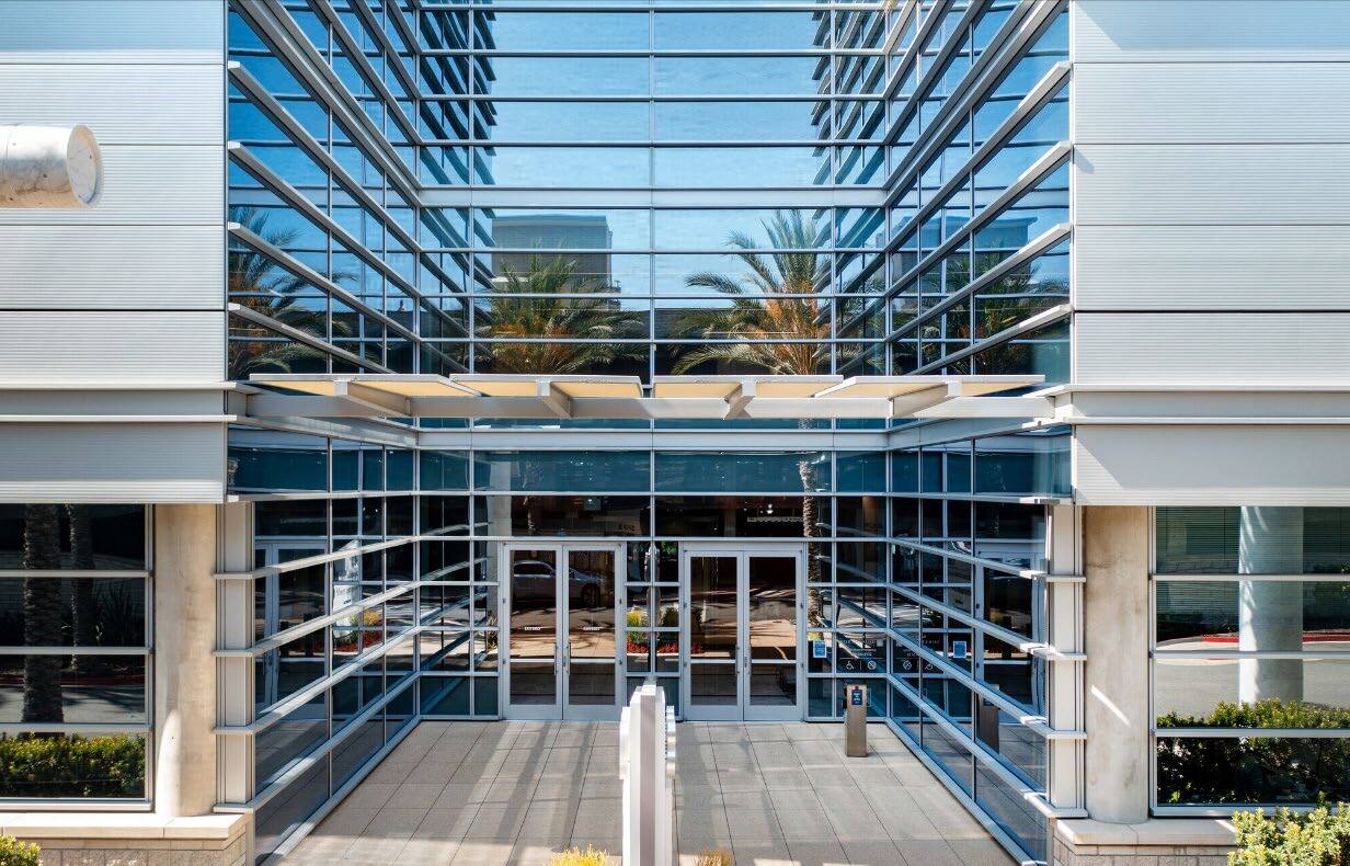 800 Corporate Pointe, Culver City, CA à louer Photo de l’immeuble– Image 1 sur 6