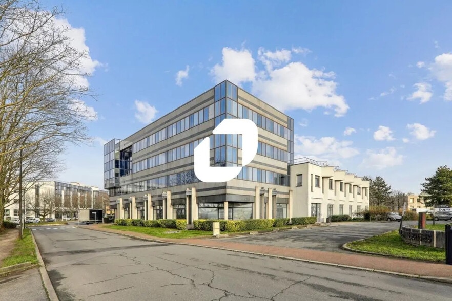 2 Rue Fernand Pouillon, Créteil à louer - Photo de l’immeuble – Image 2 sur 14