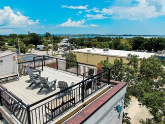 Plus de détails pour 1893-1899 NE Jensen Beach Blvd, Jensen Beach, FL - Hôtellerie à vendre
