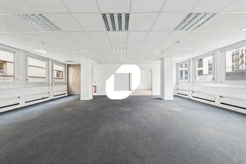 Bureau dans Paris à louer - Photo de l’immeuble – Image 1 sur 12