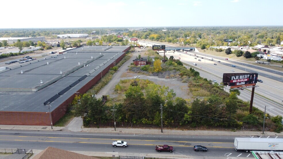 12821 Schaefer Hwy, Detroit, MI à vendre - Photo de l’immeuble – Image 2 sur 5
