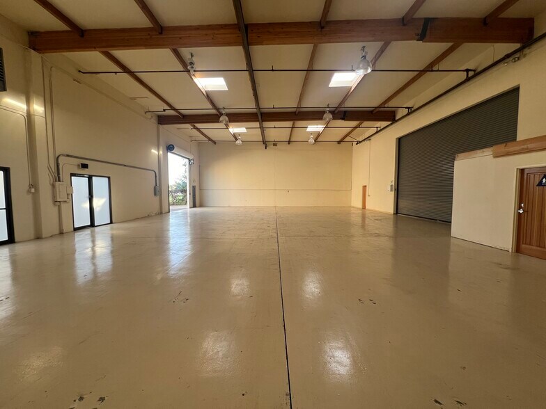 1041 17th Ave, Santa Cruz, CA à louer - Photo intérieure – Image 3 sur 11