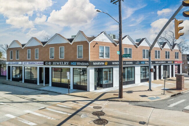 Plus de détails pour 5340-5346 Merrick Rd, Massapequa, NY - Local commercial à vendre