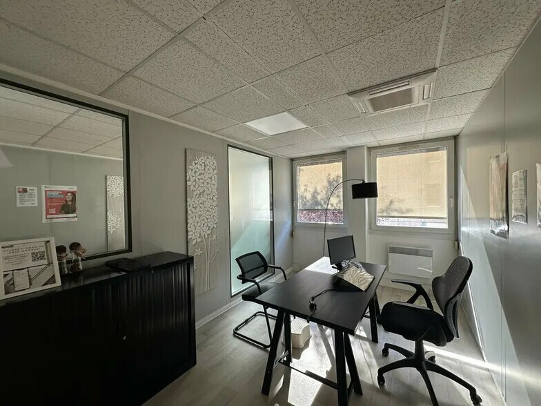 Bureau dans Strasbourg à vendre - Photo de l’immeuble – Image 2 sur 7